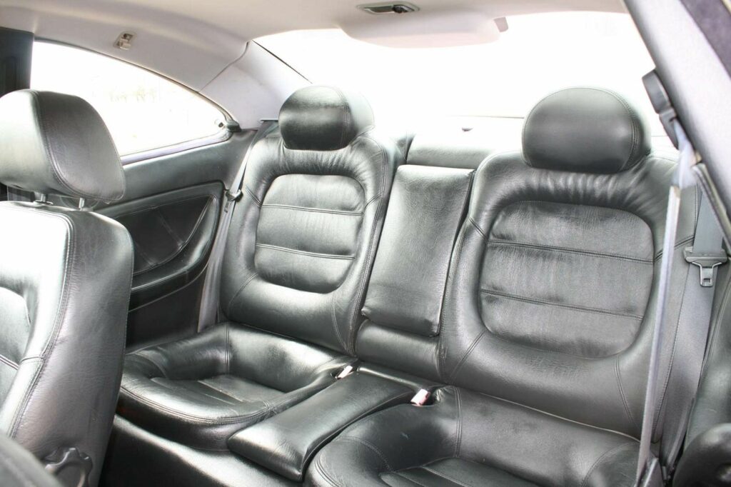 Coupé PEUGEOT 406 COUPE 8 CV