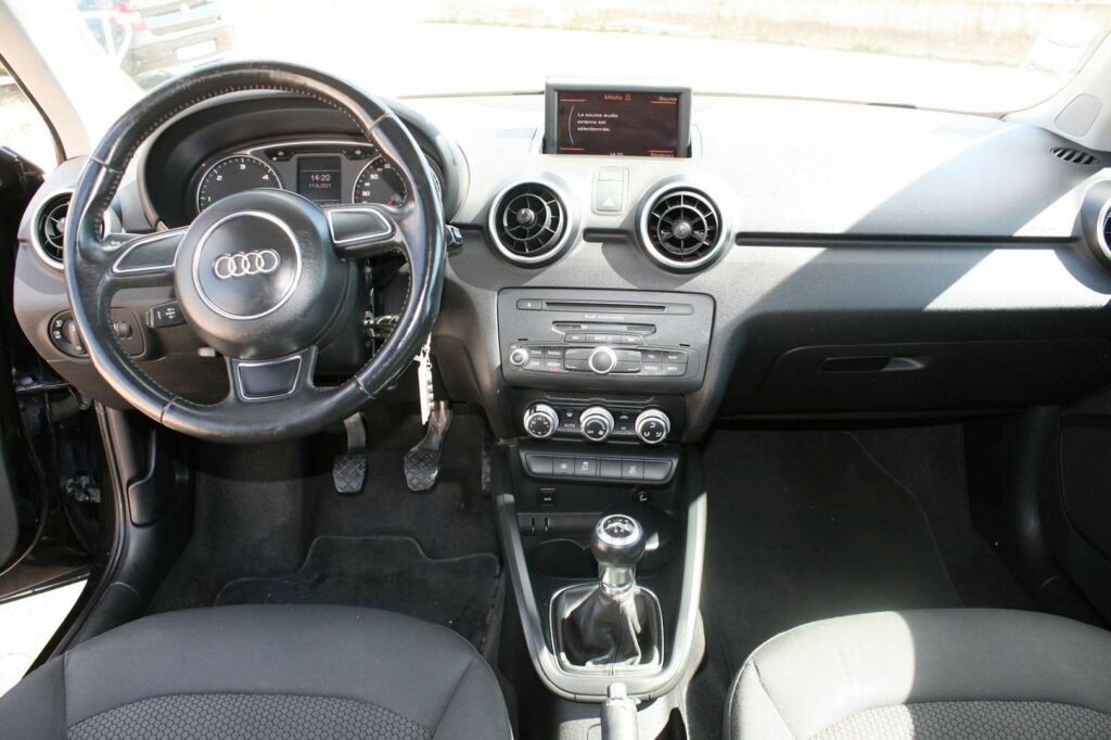 Berline AUDI A1 4 CV