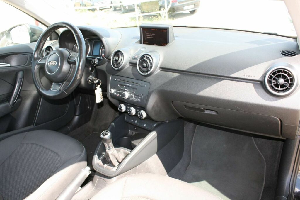 Berline AUDI A1 4 CV