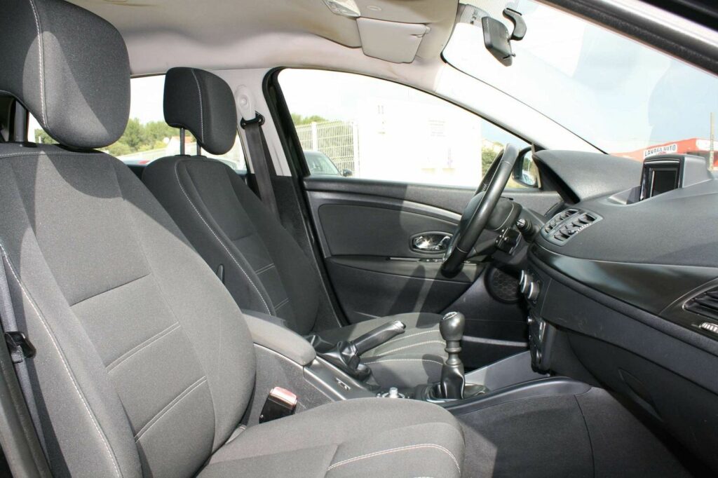 Break RENAULT MEGANE III ESTATE 5 CV