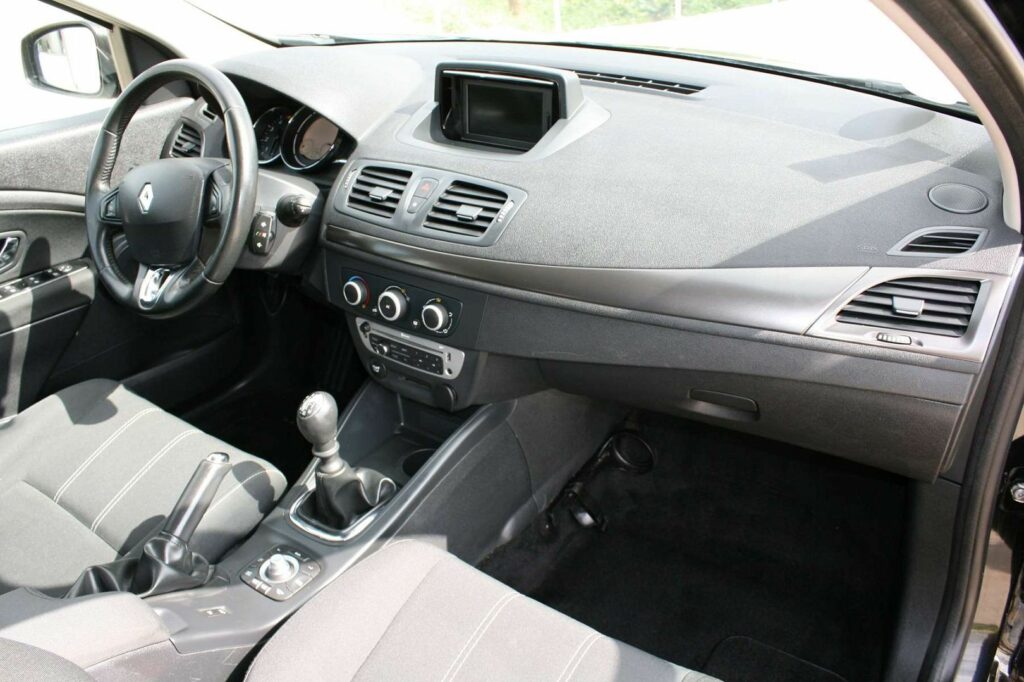 Break RENAULT MEGANE III ESTATE 5 CV