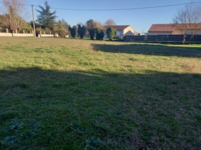 Ref:52553 - Cambounet sur Sor, terrain à bâtir de 1200 m²