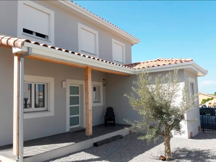 Villa lumineuse, ossature bois, de 170 m2 habitables, à Vendres (34)