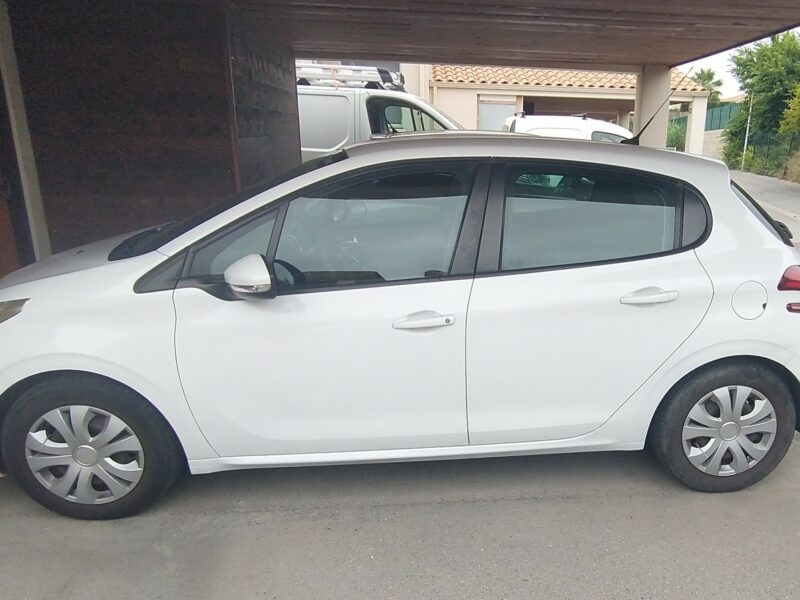 Peugeot 208 année 2016
