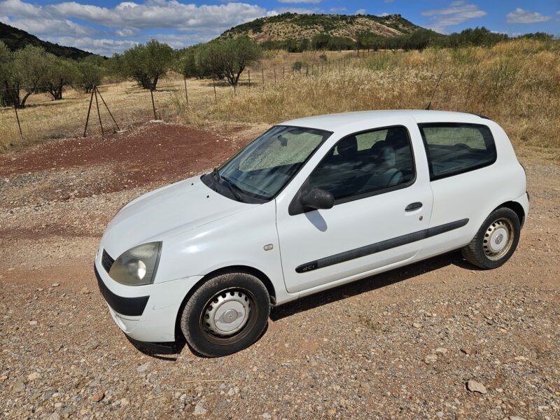 Vends Clio Renault diesel 1.5l