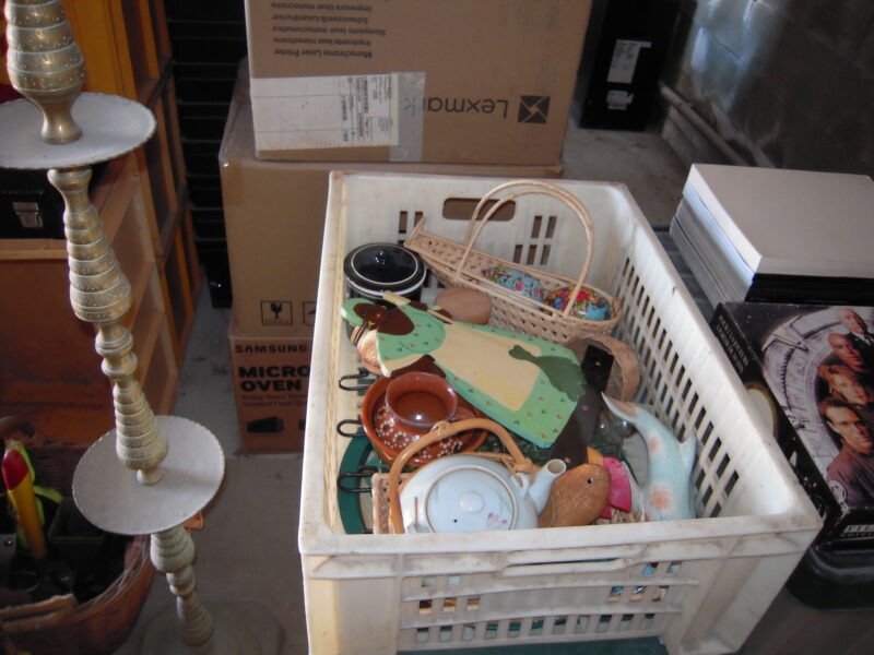 VAISSELLES SUITE A DECES .