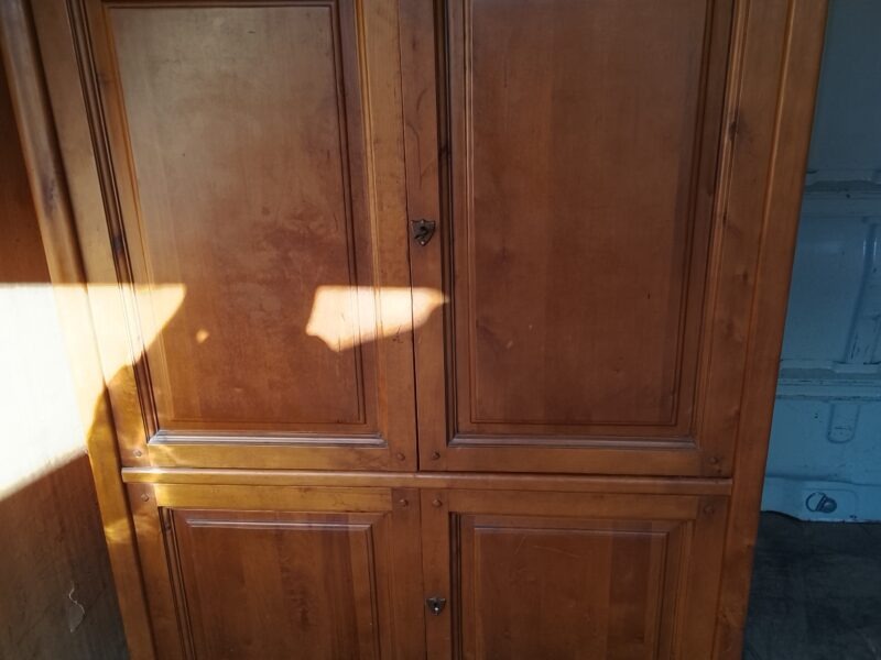 A saisir plusieurs meubles et électroménager