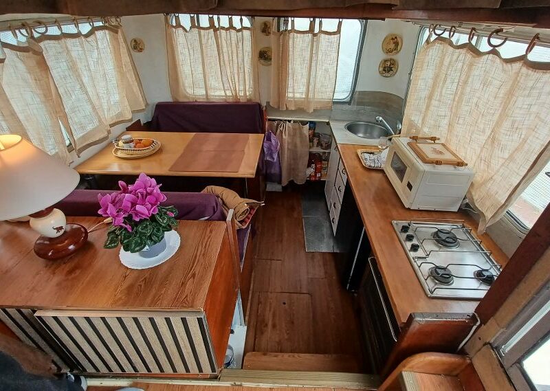 Vends petite péniche excellent état