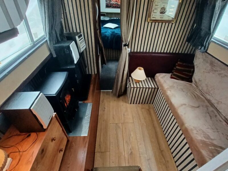 Vends petite péniche excellent état