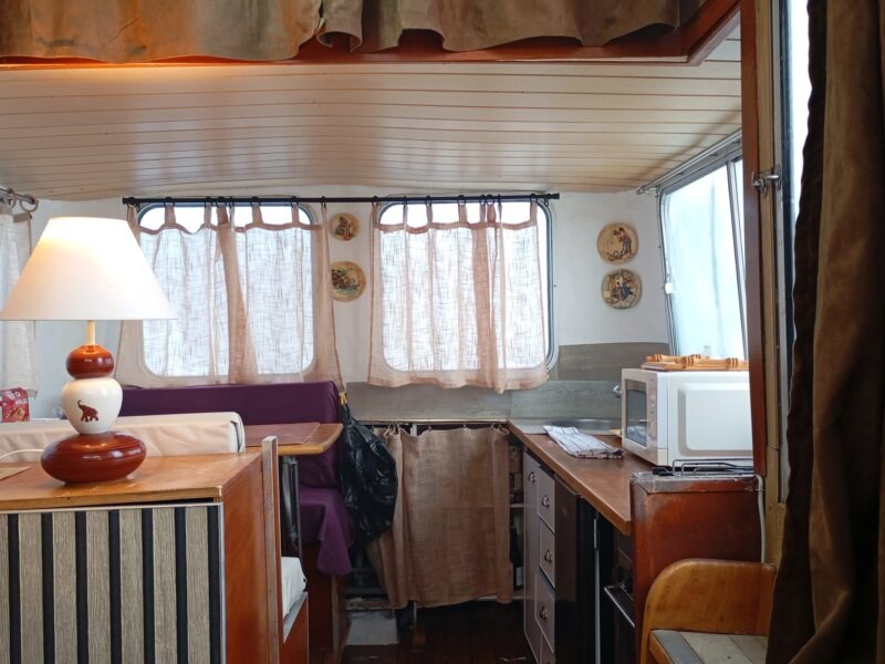 Vends petite péniche excellent état