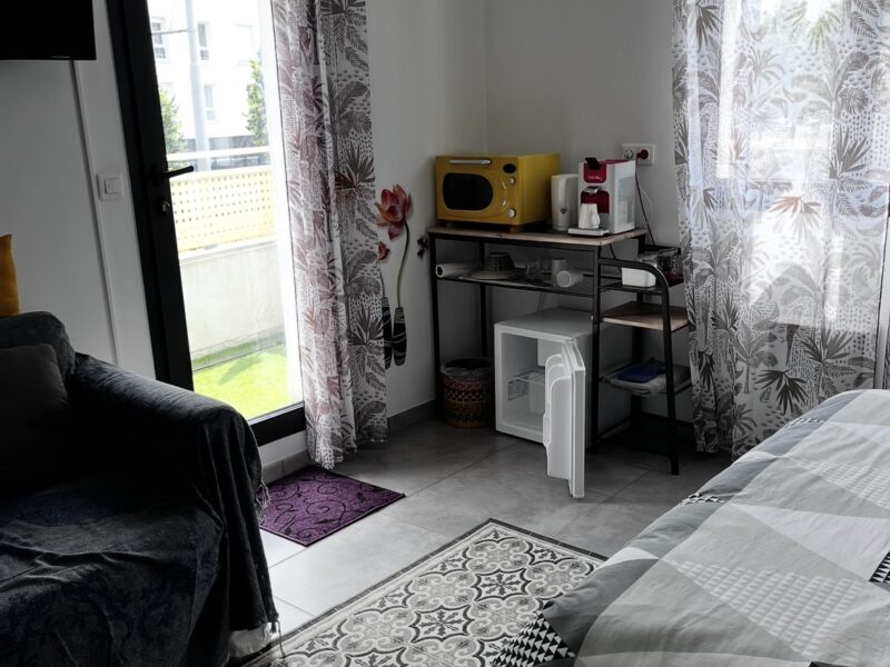 CASTELNAU LE LEZ – BAISSE DE PRIX – Exclusif : A VENDRE, proche commodités et CENTURION, villa en R+1 type P5 de 117m²Loi Carrez