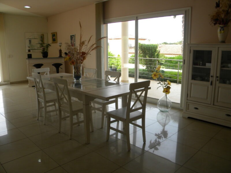 Magnifique villa de 156 m² avec sous-sol de 180 m²