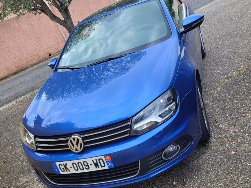 Vends superbe cabriolet toutes options, très proche du neuf
